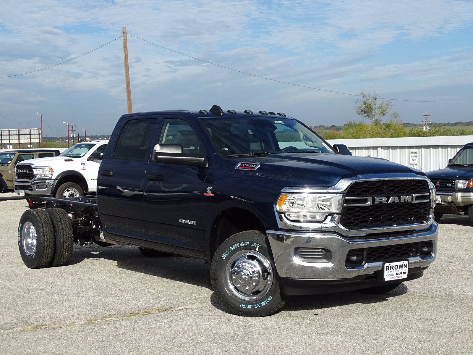 New 2019 Ram 3500 Chassis Cab Tradesman 4×4 Crew Cab 4371